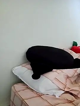 Snapshot of Couplesplay1 chatting on October 2025 03:08:01 AM Couplesplay1 online show from October 2025 03:08:01 AM