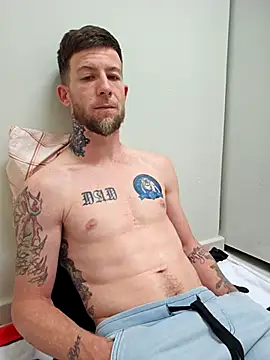 Snapshot of Couplesplay1 chatting on September 2025 09:38:01 AM Couplesplay1 online show from September 2025 09:38:01 AM