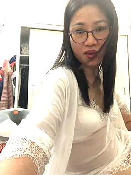 Snapshot of Vitamin_sexy chatting on October 2025 01:37:02 PM Vitamin sexy online show from October 2025 01:37:02 PM