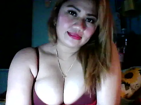 Snapshot of Miss_Heart chatting on October 2025 01:11:01 PM Miss Heart online show from October 2025 01:11:01 PM