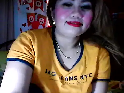 Snapshot of Miss_Heart chatting on November 2025 10:59:02 PM Miss Heart online show from November 2025 10:59:02 PM