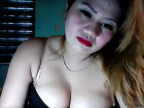 Snapshot of Miss_Heart chatting on October 2025 05:39:01 AM Miss Heart online show from October 2025 05:39:01 AM