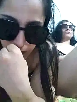 Alevsiz online show from September 2025 11:03:01 PM