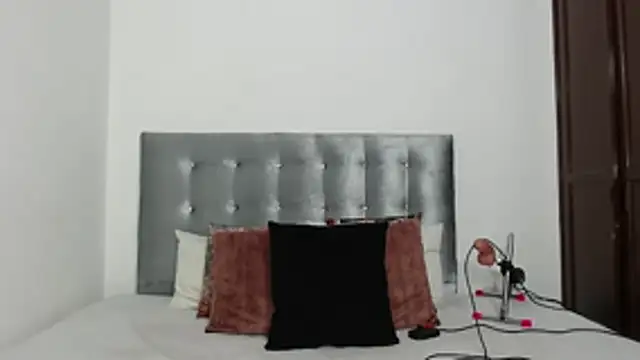 DaiishaWolf online show from October 2025 07:15:01 PM