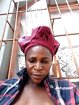 Snapshot of MatureGoddess_ chatting on September 2025 12:10:01 PM MatureGoddess online show from September 2025 12:10:01 PM