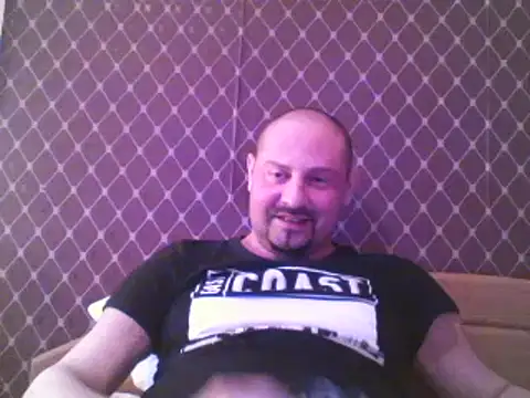 Snapshot of _NEREZA_ chatting on May 2026 03:51:01 PM NEREZA online show from May 2026 03:51:01 PM
