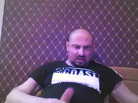 Snapshot of _NEREZA_ chatting on May 2026 06:15:01 PM NEREZA online show from May 2026 06:15:01 PM