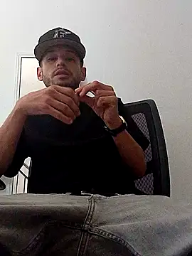 Snapshot of Andrez5041 chatting on September 2025 06:31:01 AM Andrez5041 online show from September 2025 06:31:01 AM