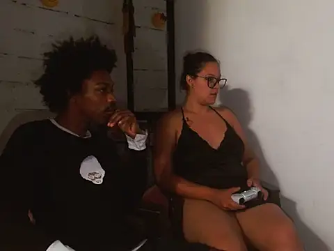 Snapshot of Ela-mucci chatting on March 2026 03:49:01 PM Ela-mucci online show from March 2026 03:49:01 PM