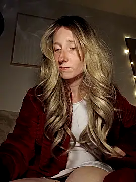 Maeve92 online show from September 2025 07:42:01 PM