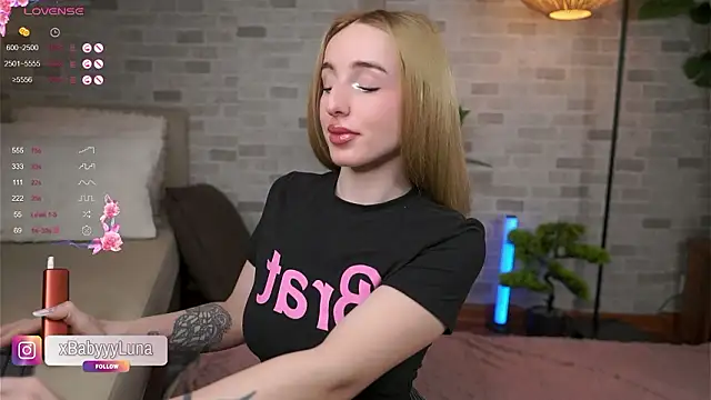 BabyyyLunaX online show from March 2026 03:03:02 AM