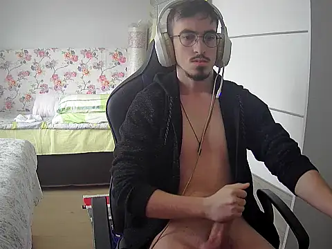 Snapshot of TurkYasura chatting on October 2025 08:38:01 AM TurkYasura online show from October 2025 08:38:01 AM