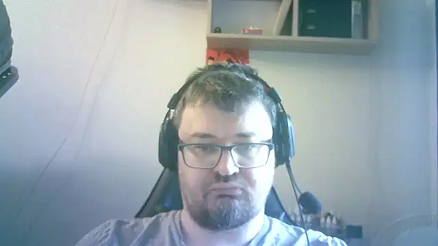 Snapshot of SirAbuser chatting on July 2026 06:47:02 AM SirAbuser online show from July 2026 06:47:02 AM
