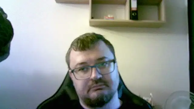 SirAbuser online show from December 2025 08:24:01 AM