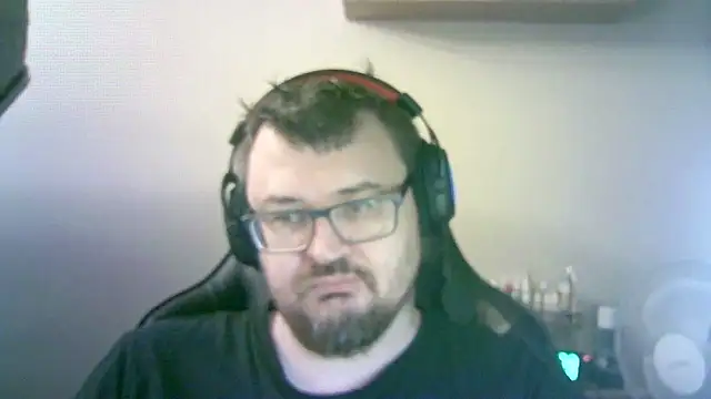 SirAbuser online show from December 2025 06:40:01 AM