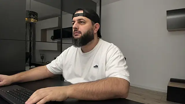 DravenPeak online show from November 2025 01:53:01 AM