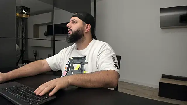 DravenPeak online show from November 2025 08:31:01 PM