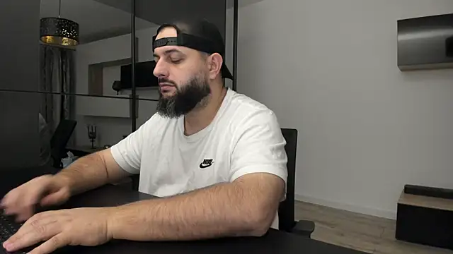 DravenPeak online show from October 2025 02:55:02 AM