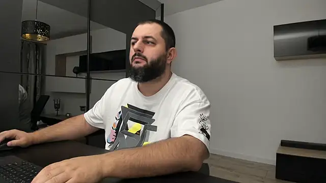 DravenPeak online show from September 2025 03:18:01 AM