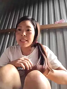 Snapshot of vivi_cute chatting on September 2025 10:31:02 AM vivi cute online show from September 2025 10:31:02 AM
