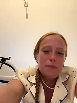 Poppy frankie online show from September 2025 08:31:02 PM