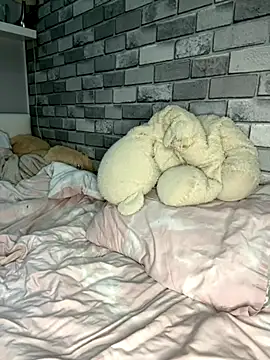 Poppy frankie online show from October 2025 11:16:02 PM