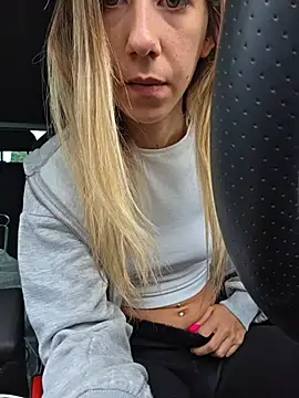 PetiteSecrets online show from November 2025 12:42:02 PM