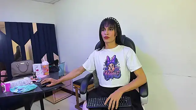 Aisha hotts777 online show from April 2026 09:24:02 AM