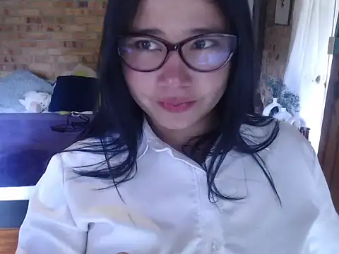 magiadeisis online show from April 2026 09:43:02 PM