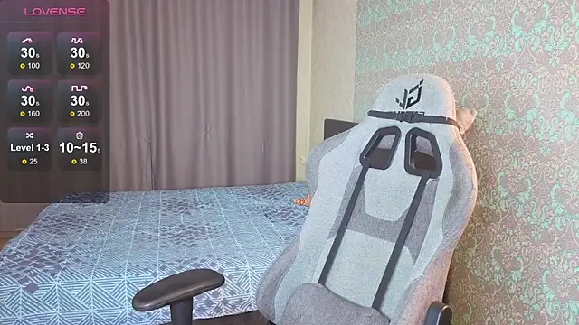 Snapshot of magic_shy_ chatting on November 2025 12:58:02 AM magic shy online show from November 2025 12:58:02 AM