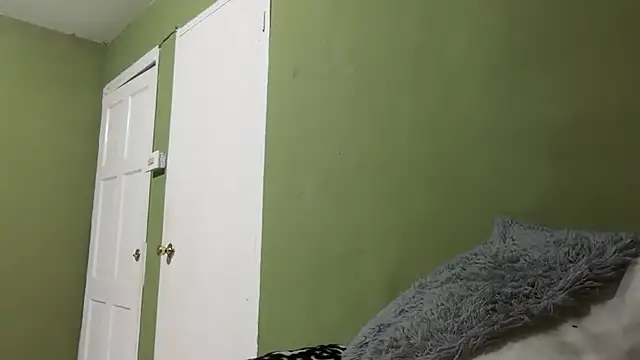 Liaprettygirl online show from March 2026 02:04:02 AM