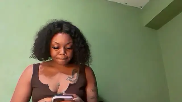 Liaprettygirl online show from April 2026 02:40:01 AM