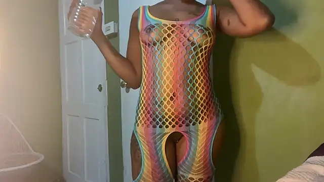 Liaprettygirl online show from April 2026 04:03:01 AM