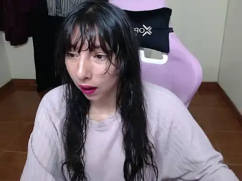 ScarlettShirahoshi online show from November 2025 08:35:02 PM