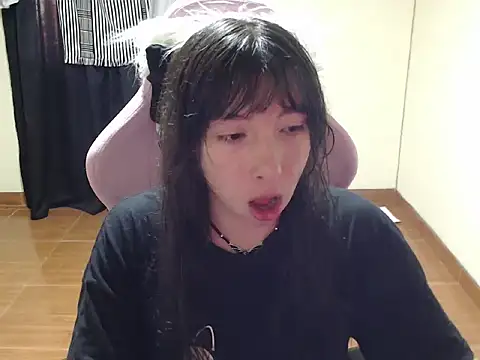 ScarlettShirahoshi online show from November 2025 03:56:01 PM