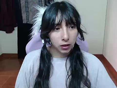 ScarlettShirahoshi online show from November 2025 06:22:02 PM