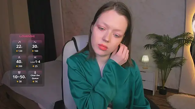 Lunar Lily online show from February 2026 06:02:02 AM