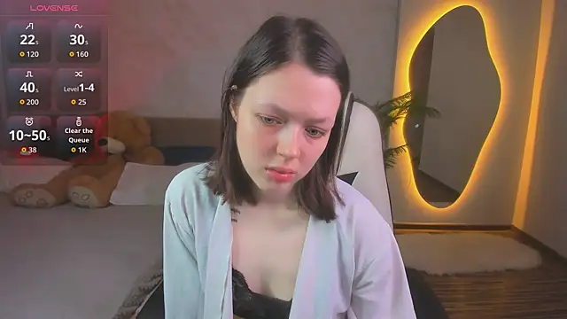 Lunar Lily online show from March 2026 05:41:01 AM