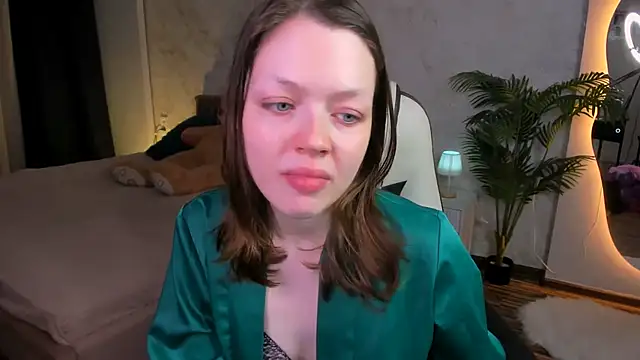 Snapshot of Lunar_Lily chatting on November 2025 05:51:02 AM Lunar Lily online show from November 2025 05:51:02 AM