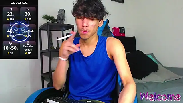 Snapshot of Gael_Jones chatting on December 2025 02:12:01 AM Gael Jones online show from December 2025 02:12:01 AM