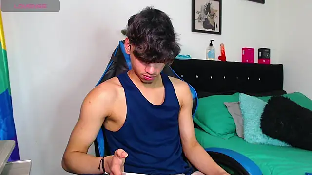 Snapshot of Gael_Jones chatting on November 2025 05:34:02 AM Gael Jones online show from November 2025 05:34:02 AM