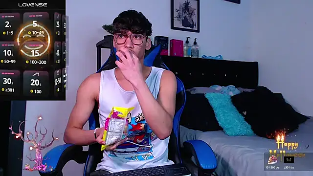 Snapshot of Gael_Jones chatting on October 2025 06:24:01 AM Gael Jones online show from October 2025 06:24:01 AM