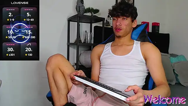 Snapshot of Gael_Jones chatting on November 2025 12:53:01 AM Gael Jones online show from November 2025 12:53:01 AM