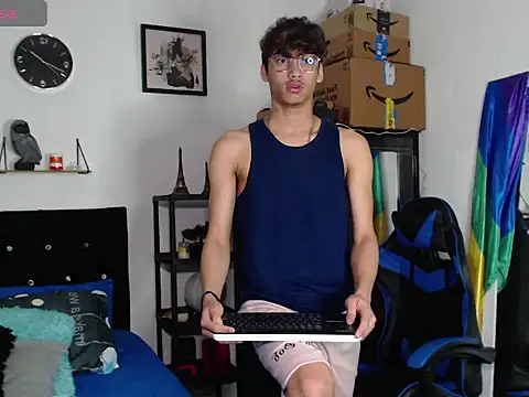 Gael Jones online show from September 2025 07:40:02 AM
