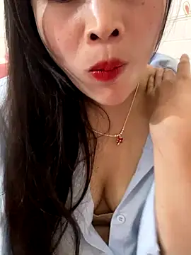 Lissa xinh09 online show from October 2025 12:16:02 PM