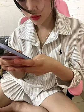 Lissa xinh09 online show from October 2025 02:51:01 PM