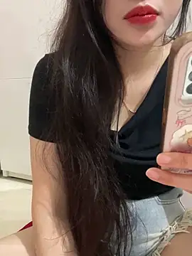 Lissa xinh09 online show from December 2025 04:28:02 PM