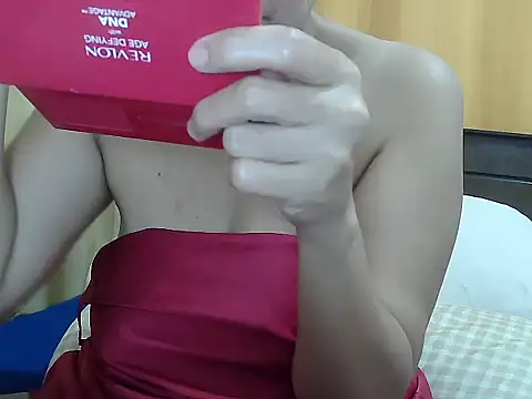 Elara8309 online show from May 2026 01:53:02 AM