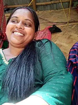 Hot-Show2 online show from October 2025 06:56:01 AM