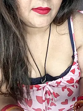 indian-hotmilfs online show from February 2026 05:19:02 PM